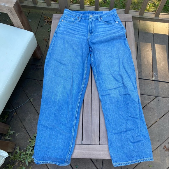 Gap wide leg jeans, size 6L. Barely worn - Picture 1 of 3